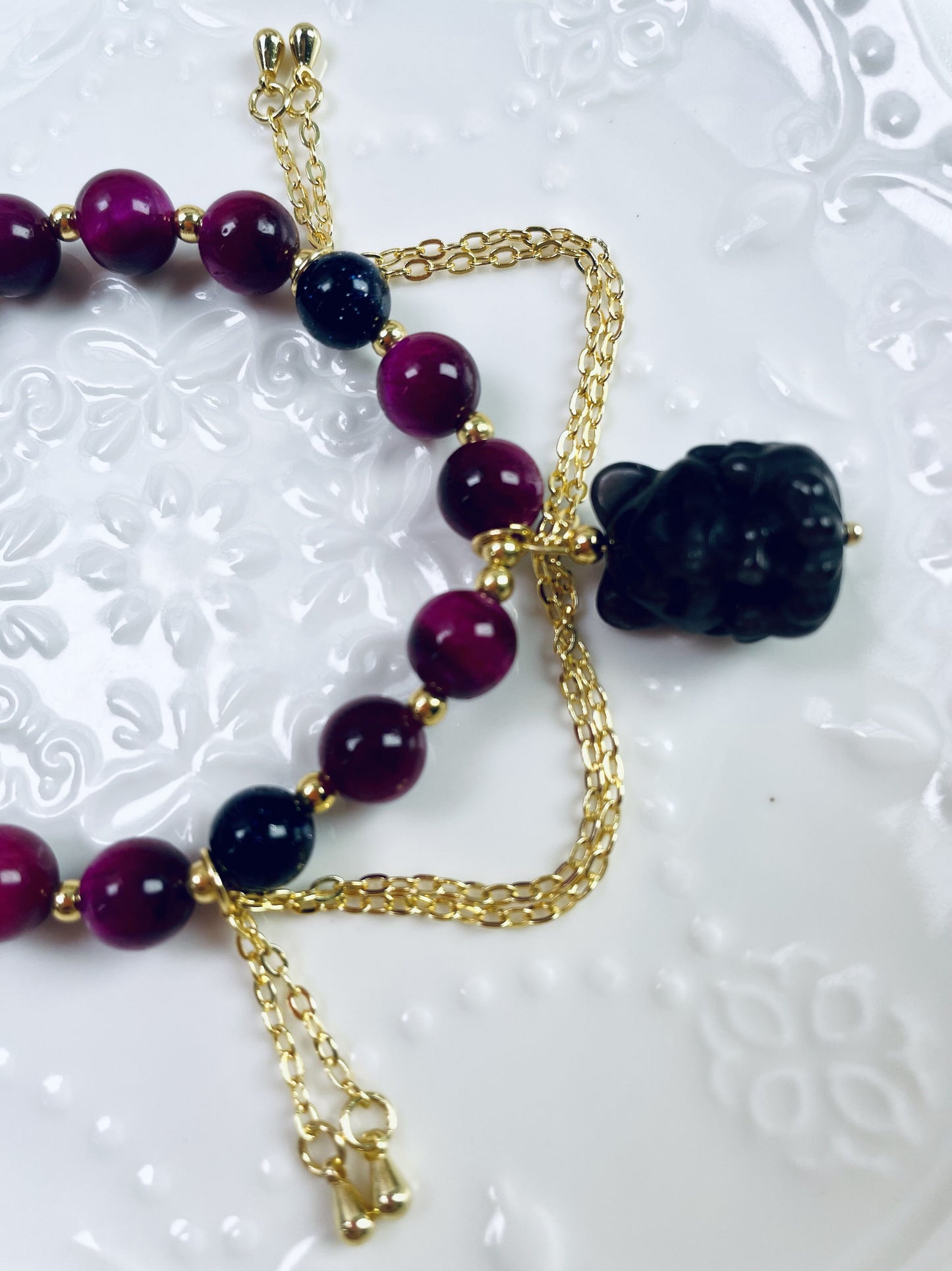 DIY Hot pink Tiger Eye and Obsidian Fox Bracelet