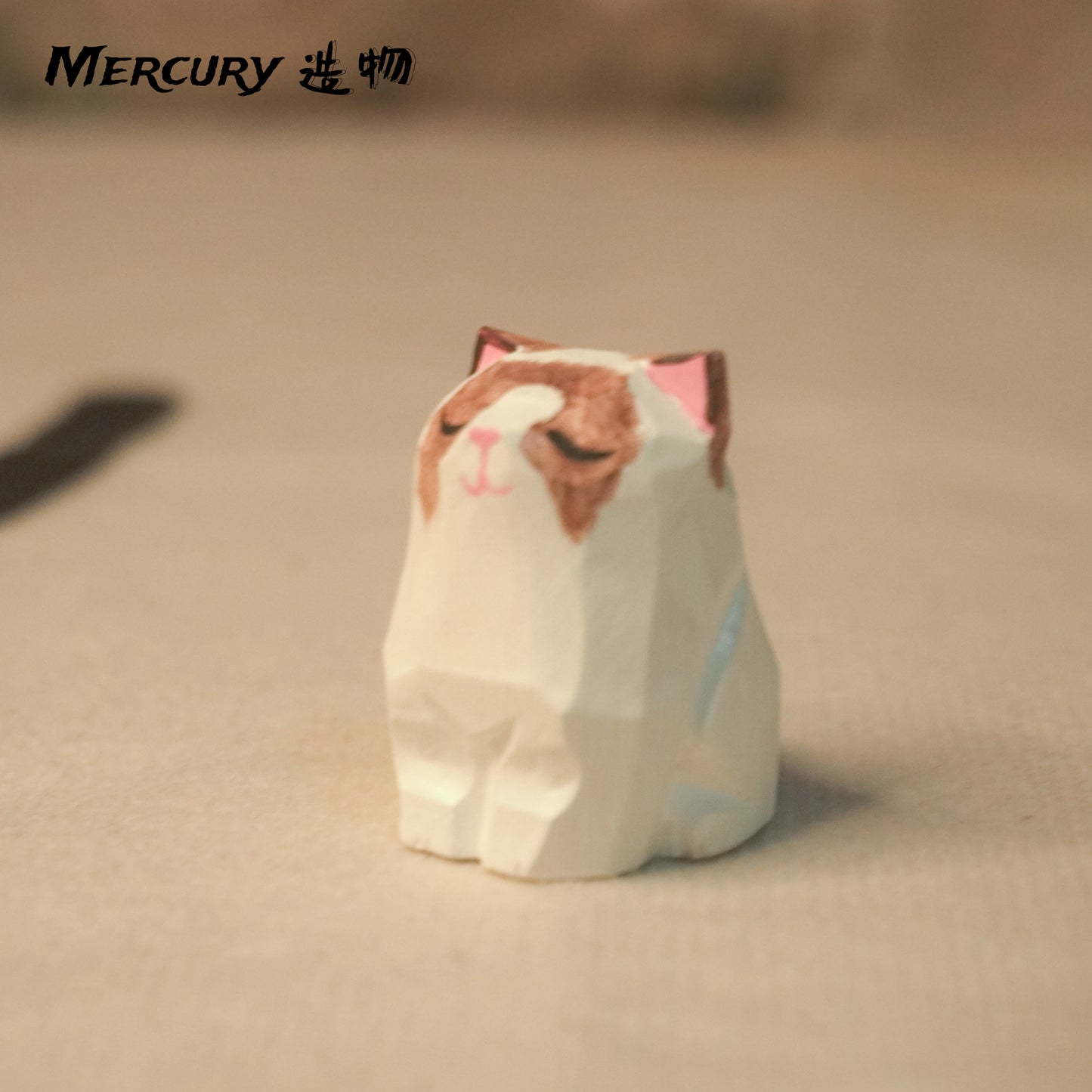 Cat ornament wood carving cat wooden crafts creative gifts hand carved animals decorations