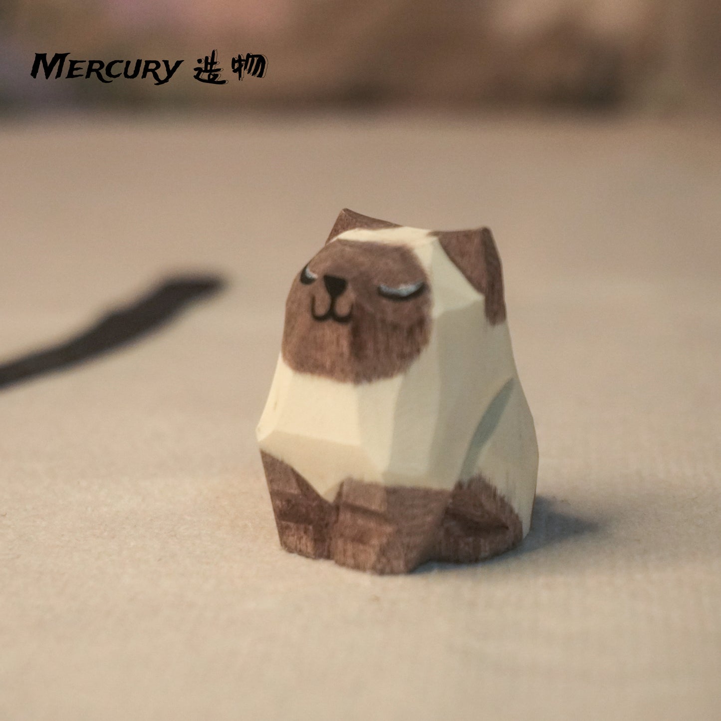 Cat ornament wood carving cat wooden crafts creative gifts hand carved animals decorations